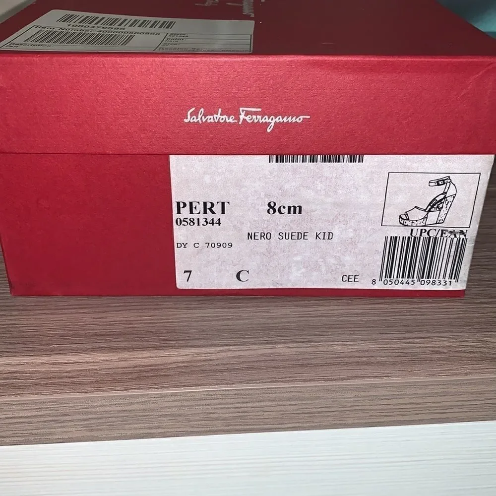 Nib Salvatore Ferragamo wedges